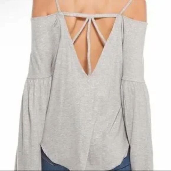 Chaser Cold Shoulder Gray Silver Glitter Bell Flounce Sleeves M NWT - Picture 2 of 15